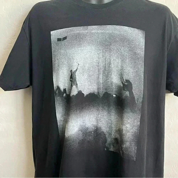 VESTAL | Unisex Graphic Concert Tee | Black | Size L - Picture 3 of 4